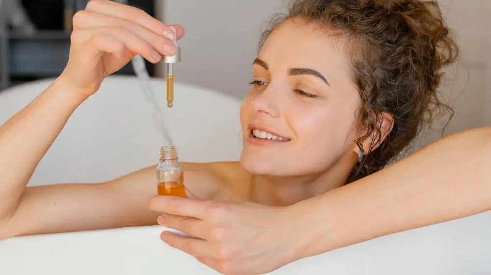 Acide Glycolique pour le Corps : Éliminer les Poils Incarnés, l’Acné du Dos et la Kératose Pilaire